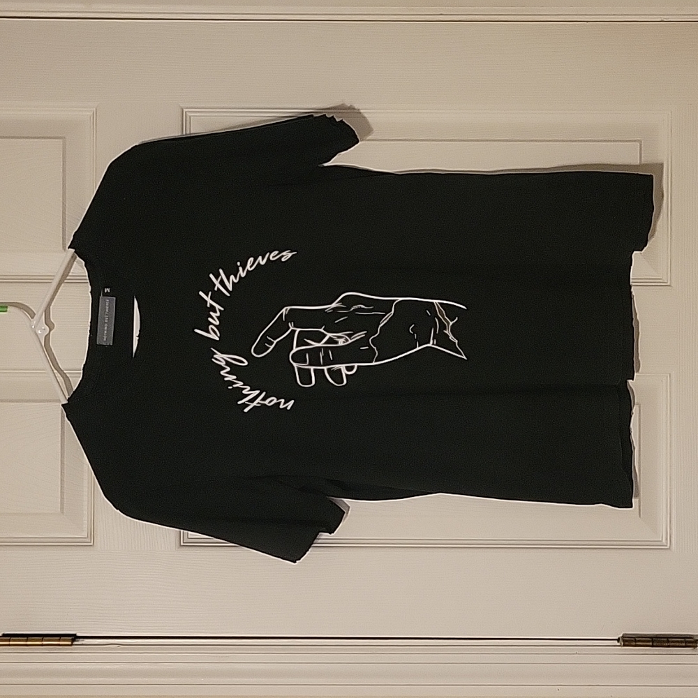 Nothing But Thieves band tee